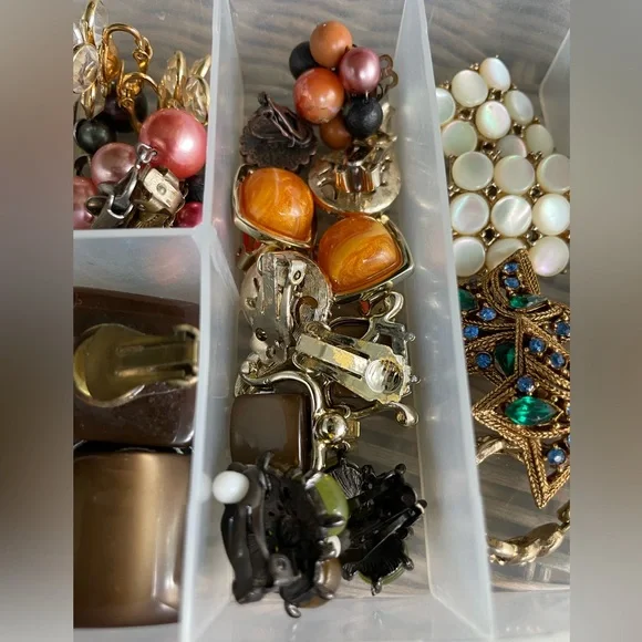Clip Earring Lot - Over 25 Pairs - Picture 5 of 8